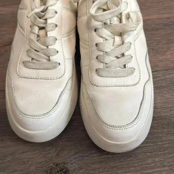 Vince  White Shoes - Picture 1 of 7